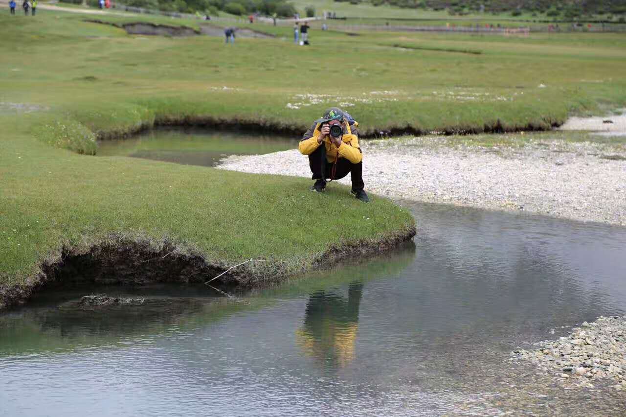 西藏旅游包车