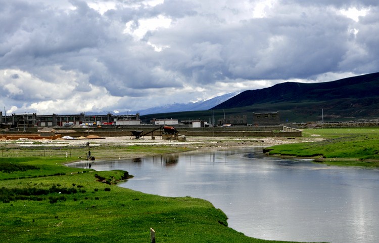 川藏线旅游包车