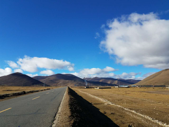 川藏线旅游包车